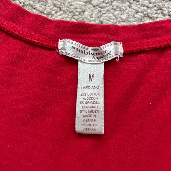 Cute Women's Top - Picture 3 of 5